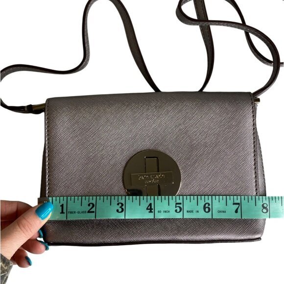 Kate Spade Metallic Silver Leather Mini Crossbody‎ Bag With Twist-Lock Closure - Picture 8 of 9